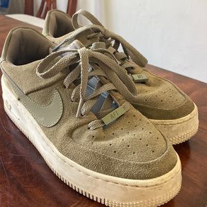 Nike Air Force 1s sage low